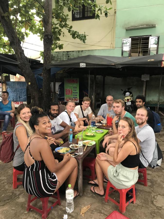 Cheerful Hoi An Hostel Bagian luar foto