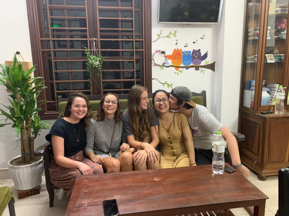 Cheerful Hoi An Hostel Bagian luar foto