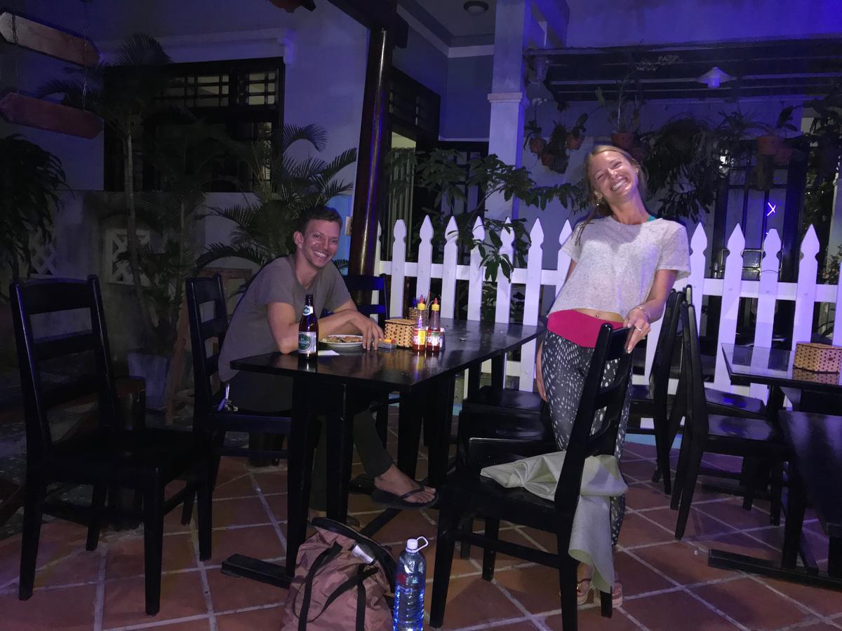 Cheerful Hoi An Hostel Bagian luar foto