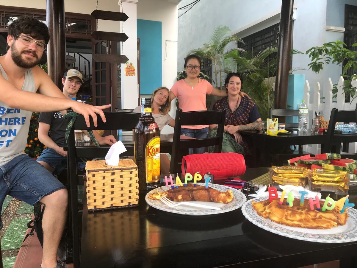 Cheerful Hoi An Hostel Bagian luar foto